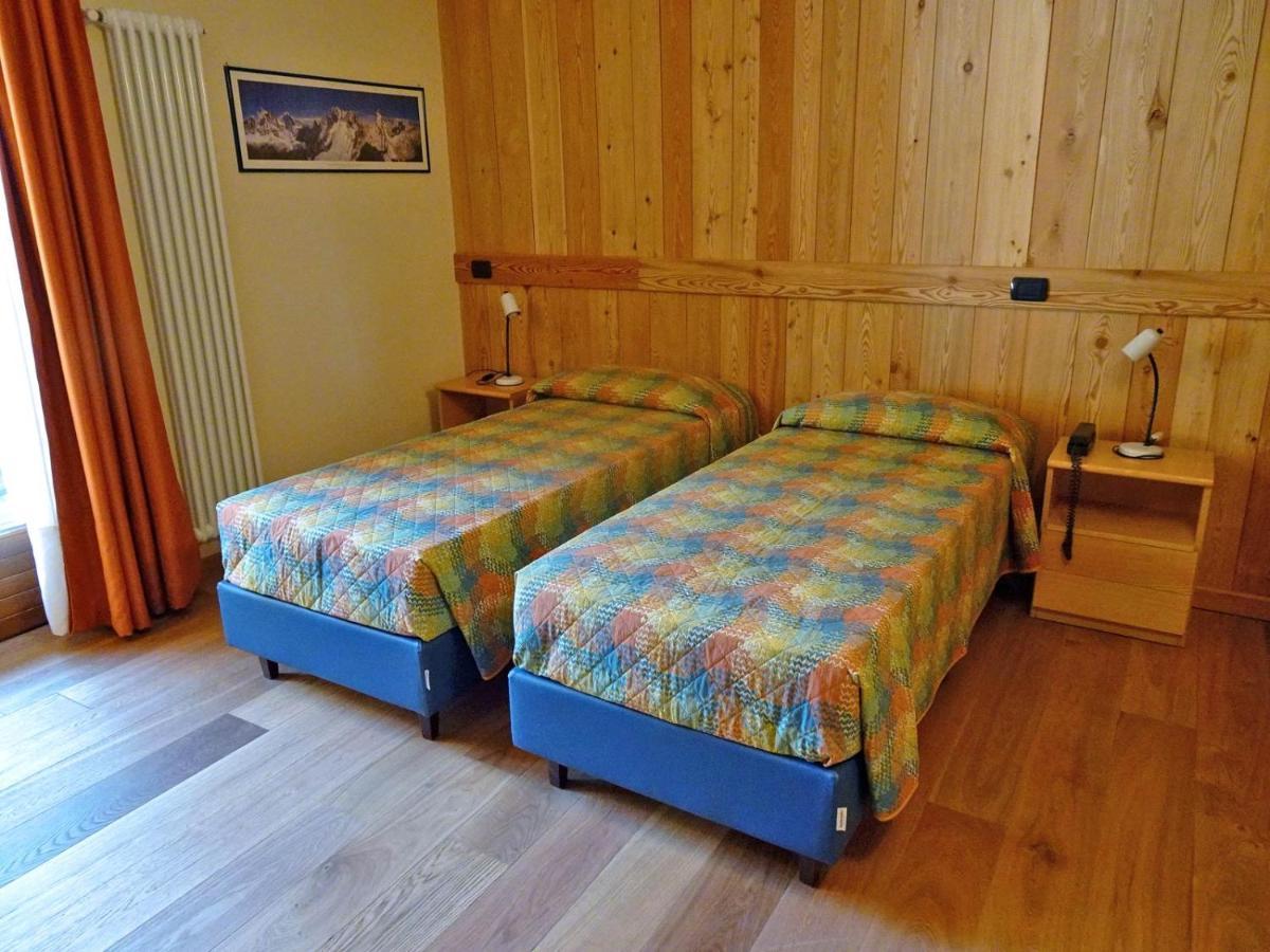 Hotel Aigle Courmayeur Exterior photo